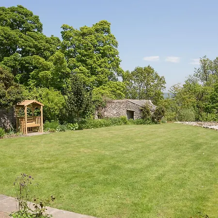 Holiday home The Barn - Uk2475